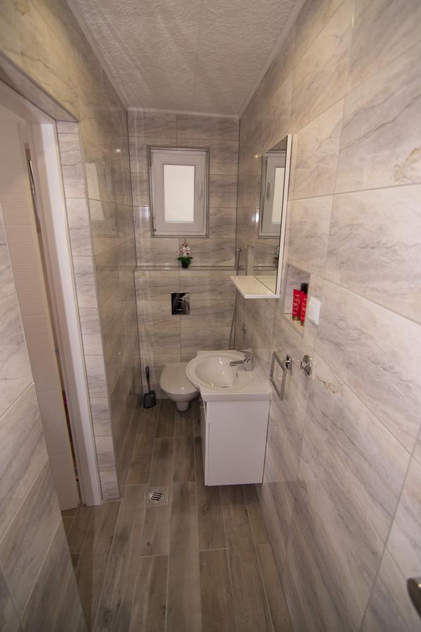 Naid Apartmani Kulen Vakuf Kültér fotó
